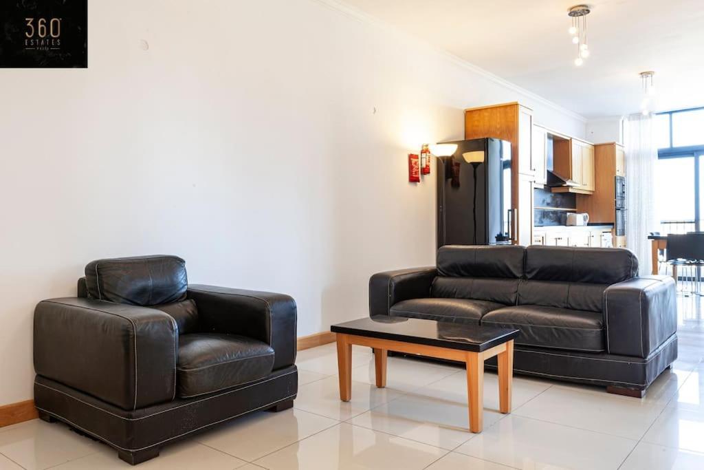 Comfortable Penthouse, Served With Lift, Wifi & Ac By 360 Estates Gzira Exterior foto